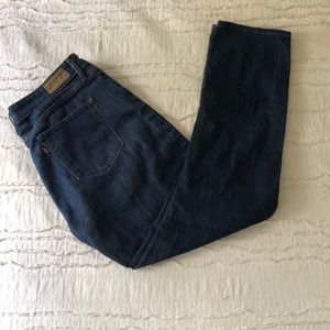 Levi’s Demi Curve Jeans 👖 Size 14/32